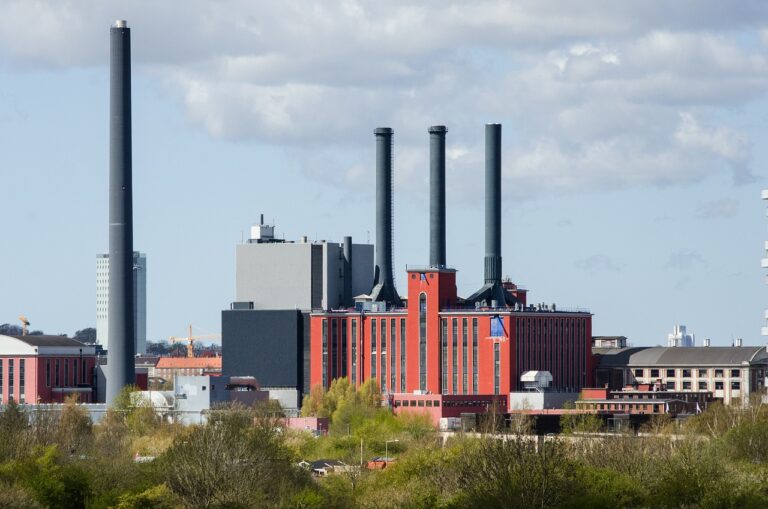 urban, factory, chimney-2308434.jpg