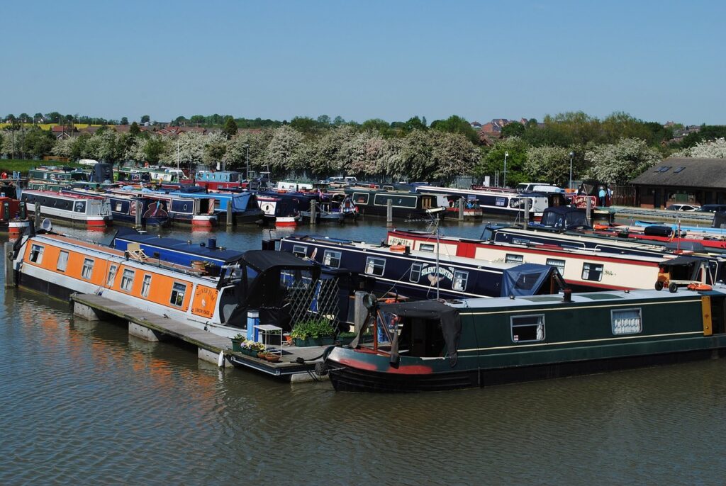 barges, marina, water-71057.jpg