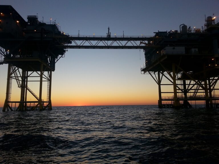 gulf, natural gas rig, offshore-1356004.jpg