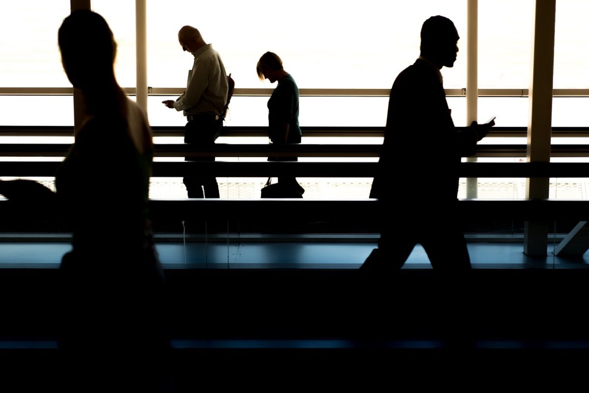 people, walking, airport-2344401.jpg